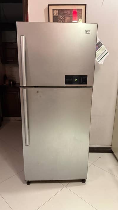LG 600L