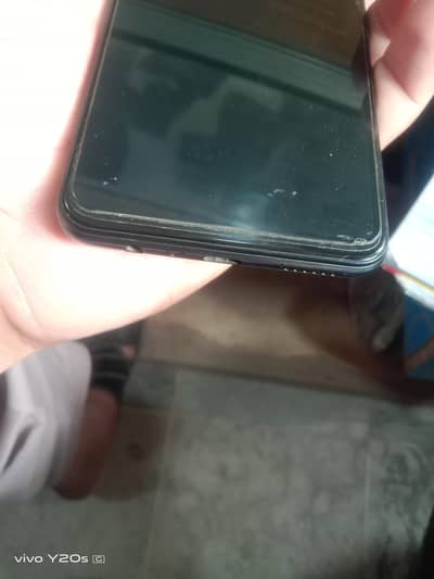Vivo V20
