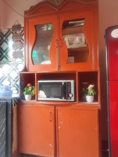 kitchen use ka lia best h kfi space h is ma