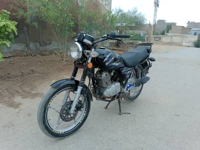 Suzuki GS150se. (self start 03/13/34/98/74/2. )