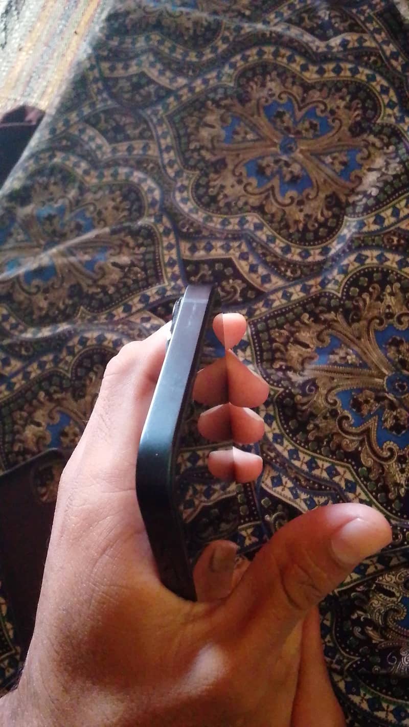 Apple iPhone 14 2