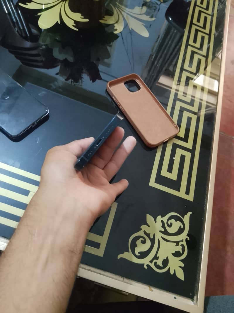 Apple iPhone 14 2