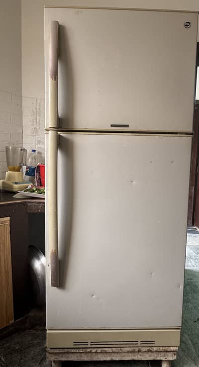 Fridge Refrigerator for sale in Good condition 100% working