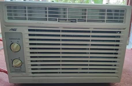 0.5 ton Ac for Sale urgent