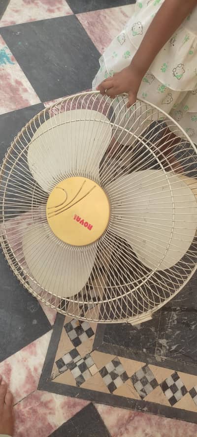 royal fan good condition