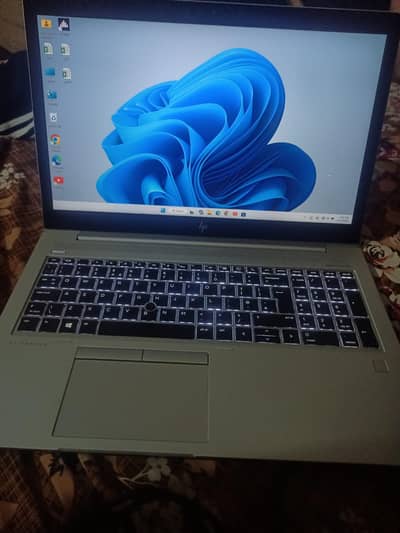 HP Elitebook 755 G5 AMD Ryzen 5 pro 2500 U W/Radeon Vega 2.00 GHz