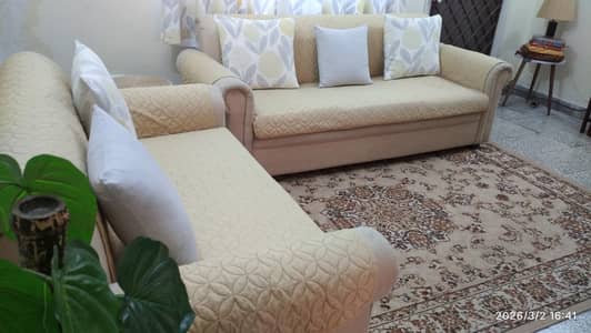Sofa set