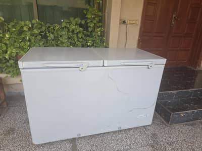 Dawlance Deep freezer like brand new