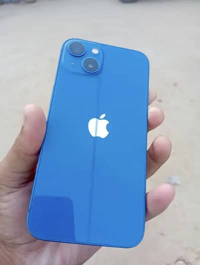 Apple iPhone 13