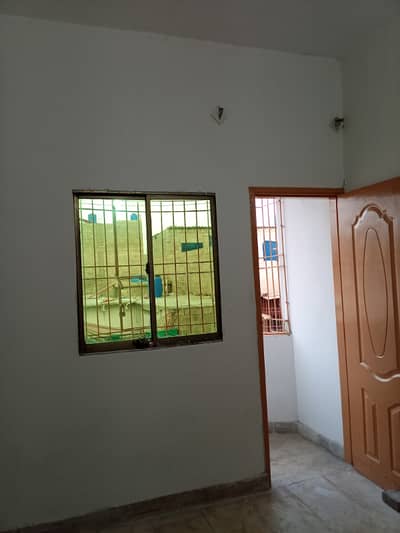 4th floor 2 room flat for rent korangi crossing Karachi