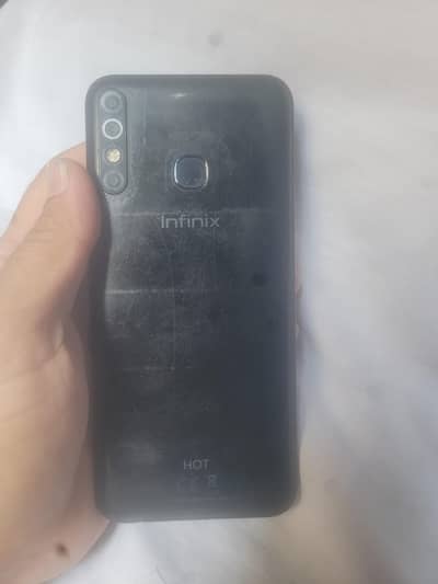 Infinix Hot 8