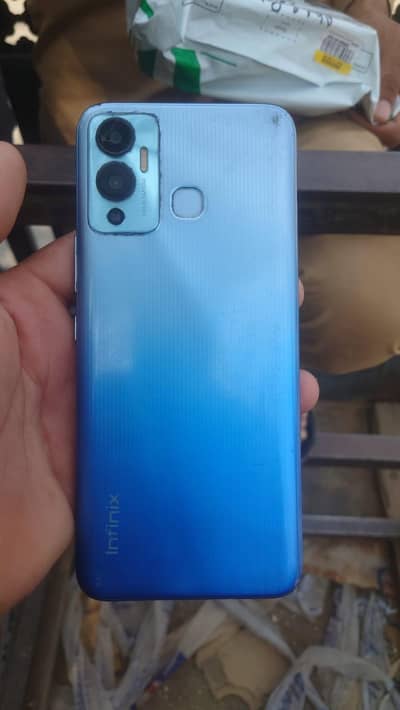 Infinix Hot 12 Play