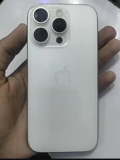 Apple iPhone 16 Pro