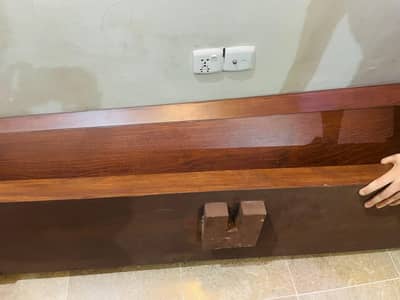 king bed with side table