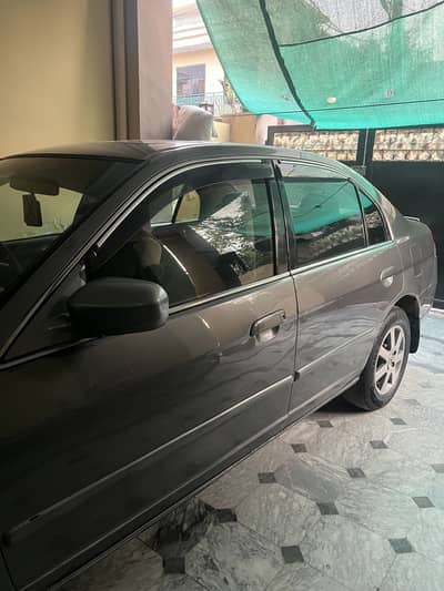 Honda Civic Oriel 2004