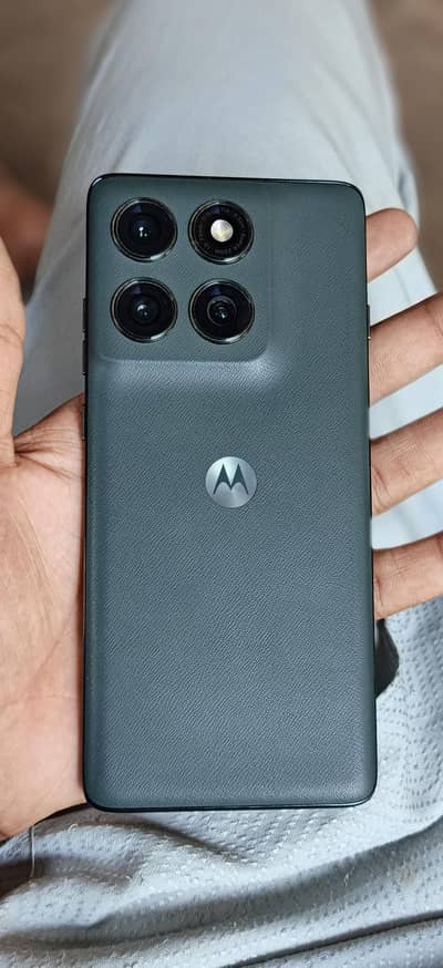Motorola Edge 2025