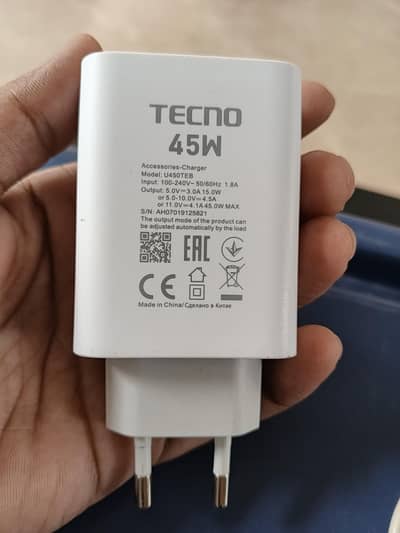 Tecno 45w Original Box Wala Charger he Camon 40 pro ka