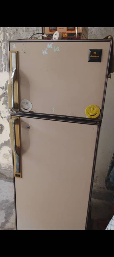 Dawlence fridge for sale