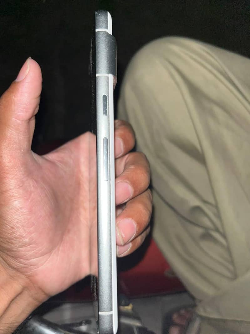Google Pixel 7 3