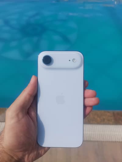IPhone 17 Air | Factory unlocked | 100% BH | 1 cycle | Non-pta | Blue