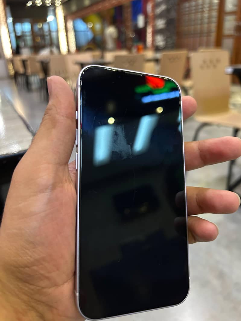 Apple iPhone 14 3