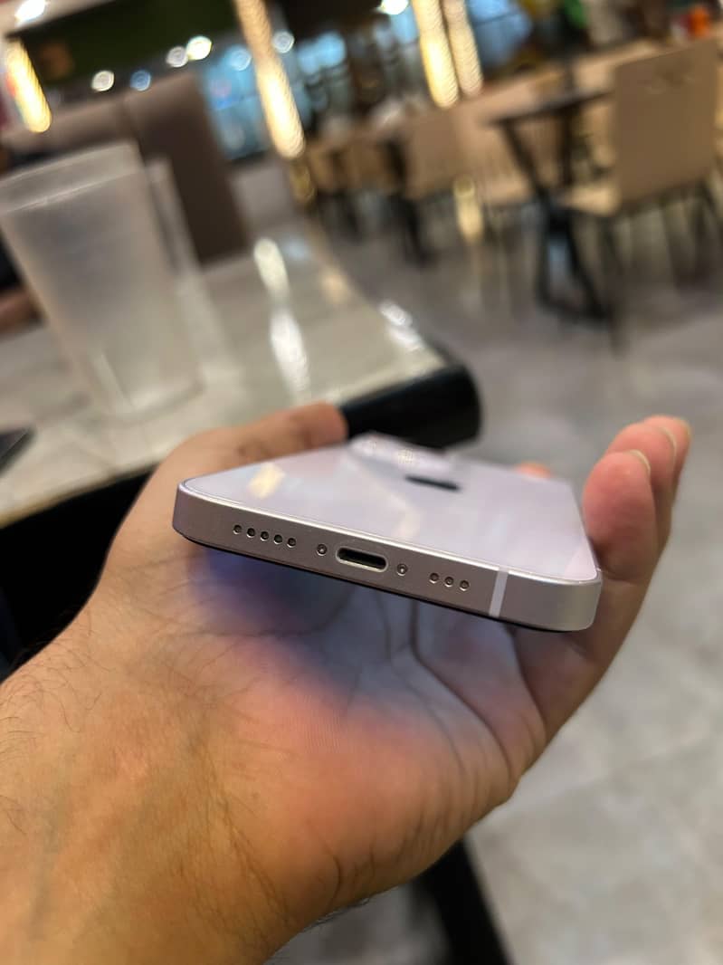 Apple iPhone 14 4