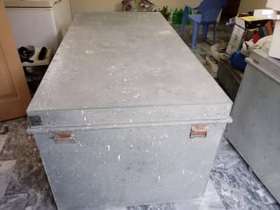 Jasti Chadr ke Peti (Trunk)