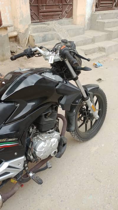 Road Prince Wego 150cc 2017 Model – Excellent Condition 0313/226/3862