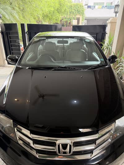 Honda City 2015 1.3 i-VTEC for Sale in Askari 10 Lahore.