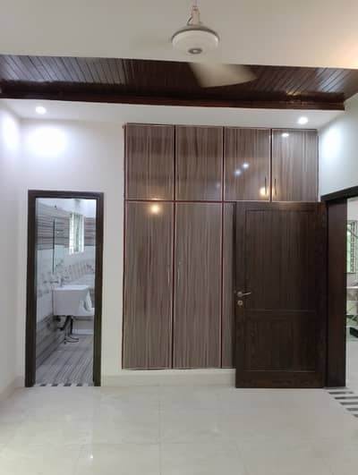7 Marla House For Rent in Sector D Bahria Town, Lahore