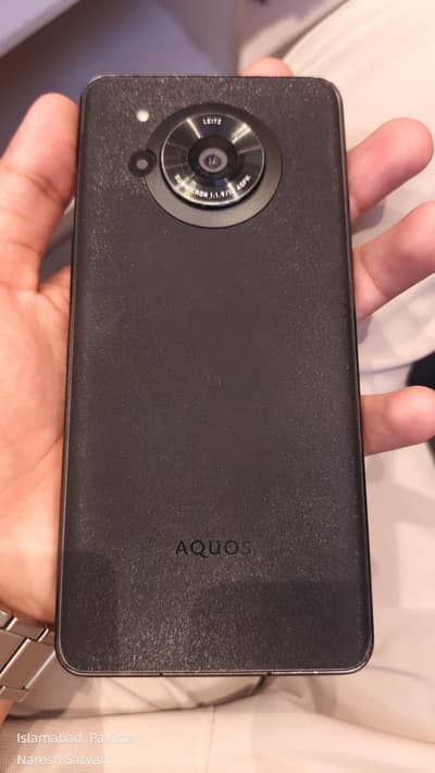 Sharp Aquos R7