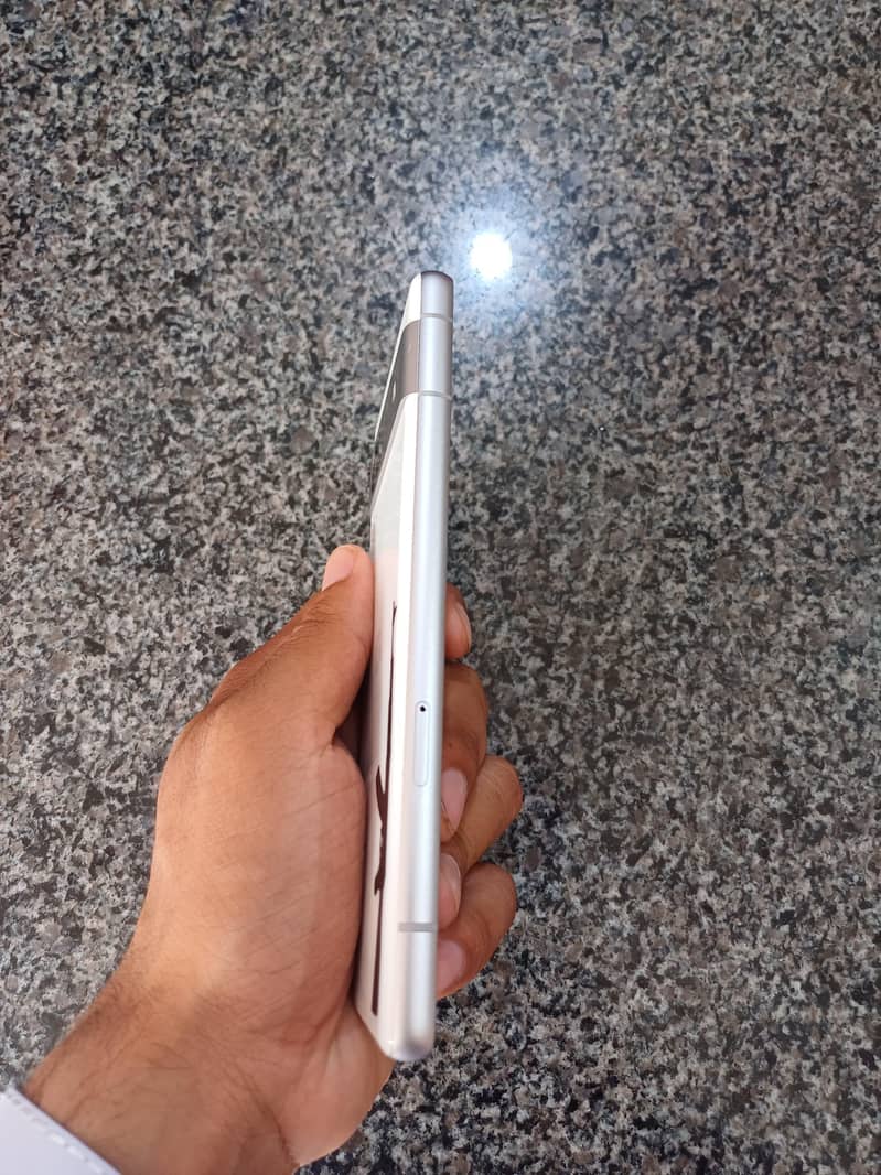 Google Pixel 7a 3