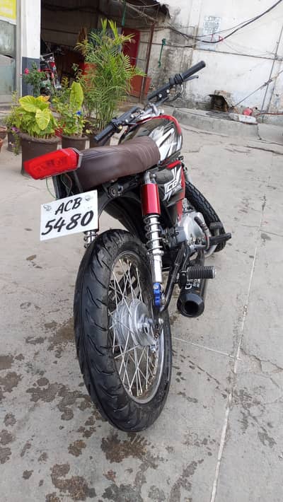 CD 70 into Cafe Racer
