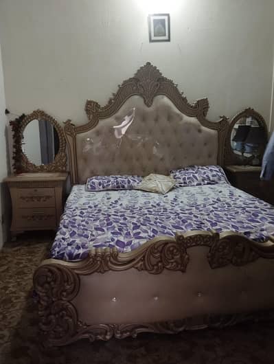 Luxury King Size Bedroom Set | 1 Year Used | Excellent Condition