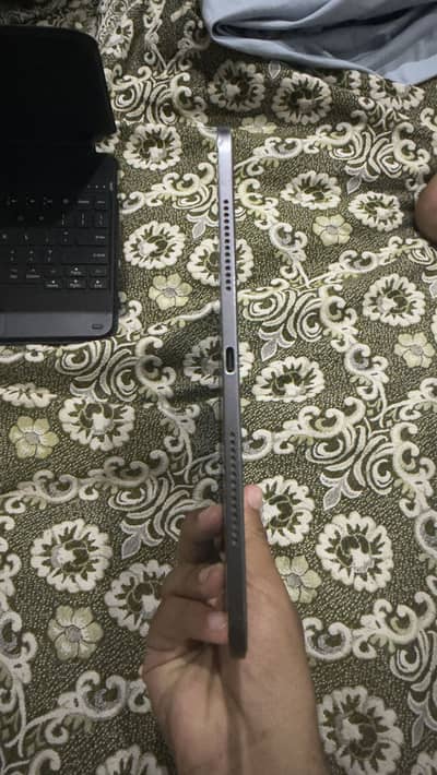 Ipad pro m4 (wifi esim) 256 gb non pta complete box
