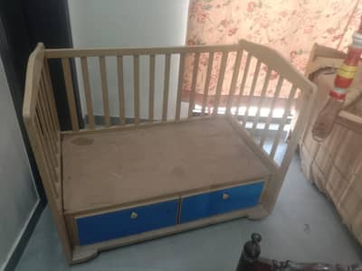baby cot in perfect condition