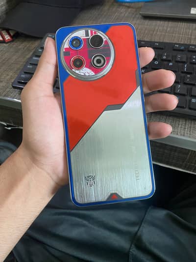 Tecno SPARK 30 Pro transformers edition