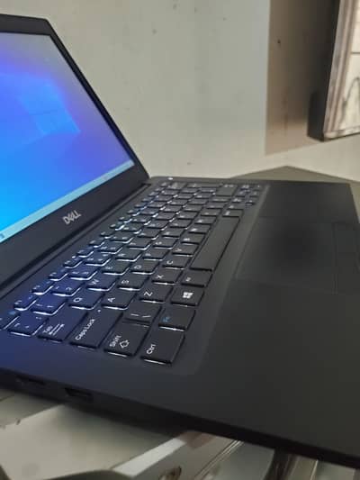 Dell Latitude 7290 home used fresh condition
