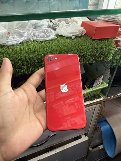 Apple iPhone SE