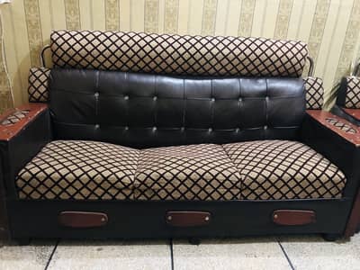 Sofa set All ok ha condition 7/10 ha repair bi ni haa all ok ha
