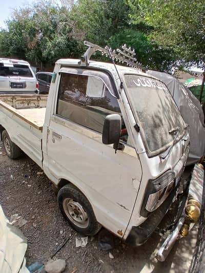 Suzuki Ravi 2011