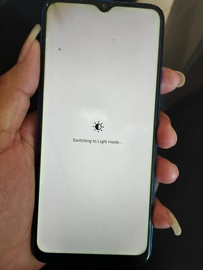 Realme 5 good phone only shade box Ghar para hen.