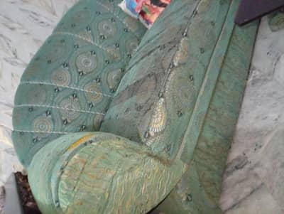 urgent sale sofa set