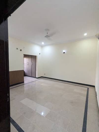 12 Marla (40*80) Double Unit Full House Available For Rent In G15