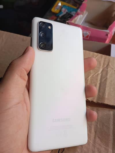Samsung s20fe