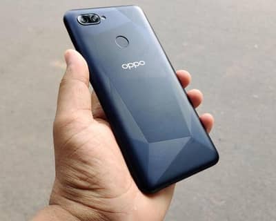 OPPO A12