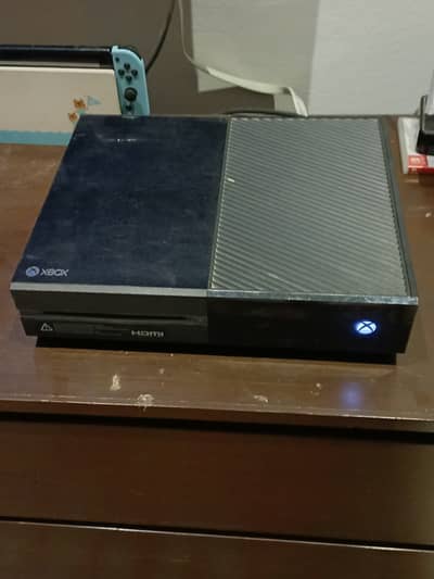 Xbox One S 500GB W/Games
