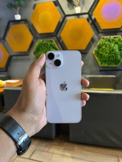 Apple iPhone 14