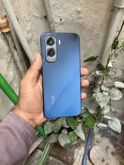 Vivo y500
