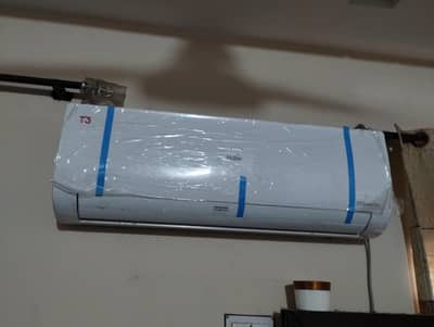 HAIER SUPER T3 PRO AC JUST 15 DAYS USED BRAND NEW